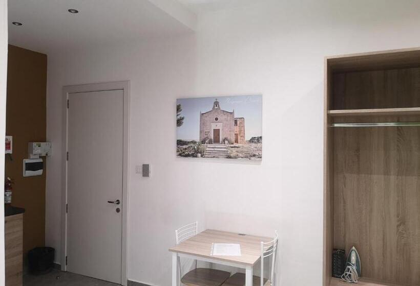 پانسیون Dghajsa Guest House