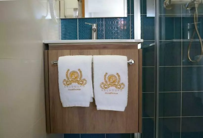 هاستل Soldouro Train Suites