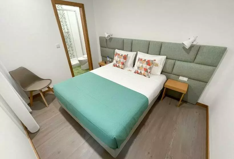 هاستل Soldouro Train Suites