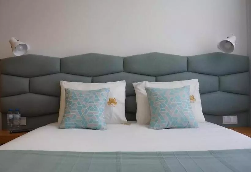 هاستل Soldouro Train Suites