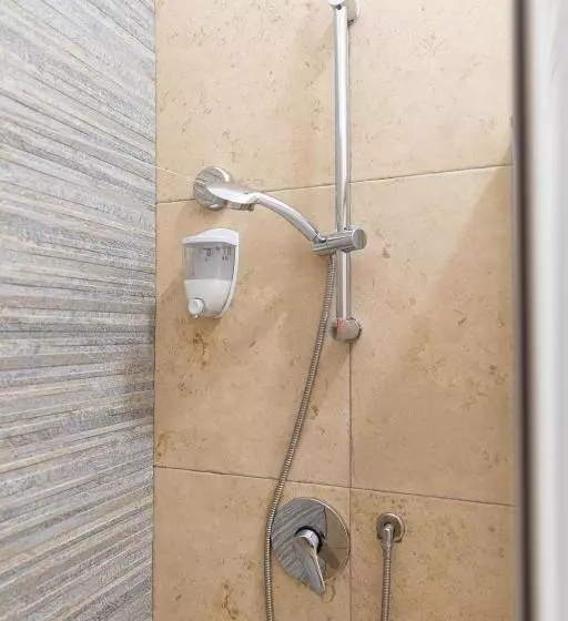 ベッドアンドブレックファースト 16th Fads