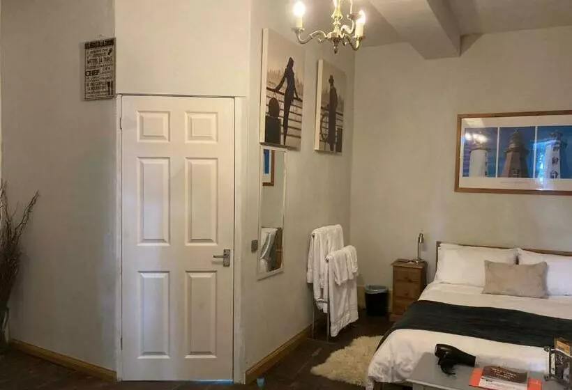 ベッドアンドブレックファースト 7 Dagnaud De La Tude Our Family Farmhouse Style Home With En Suite