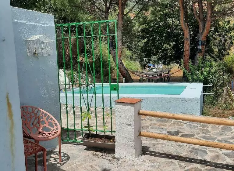 ベッドアンドブレックファースト Alpujarra Guesthouse, Habitaciones En Un Cortijo Sostenible Y Aislado En Medio De La Nada En Parque