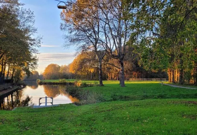 ベッドアンドブレックファースト Guesthouse Het Gouden Eiland