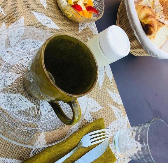 住宿加早餐  Maison Des Bourgades