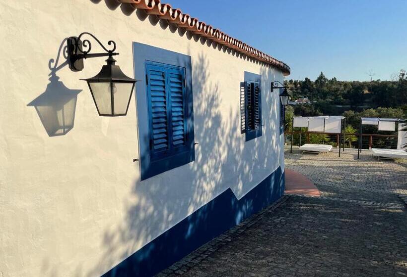 تختخواب و صبحانه Montes De Charme