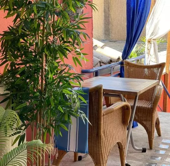 Hotelli Coco Marco Hôtel