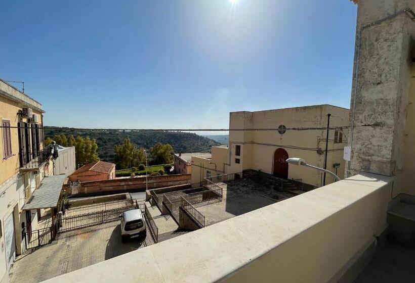 פנסיון Casa Crispi