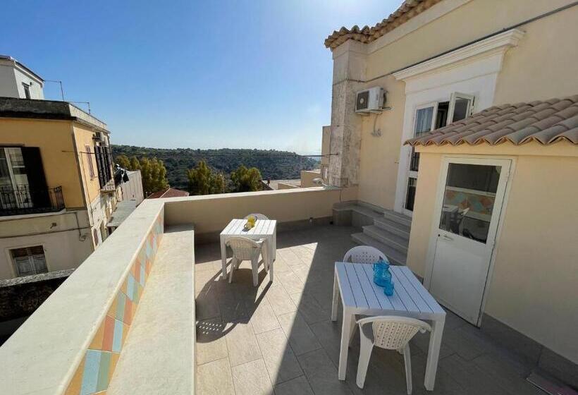 פנסיון Casa Crispi