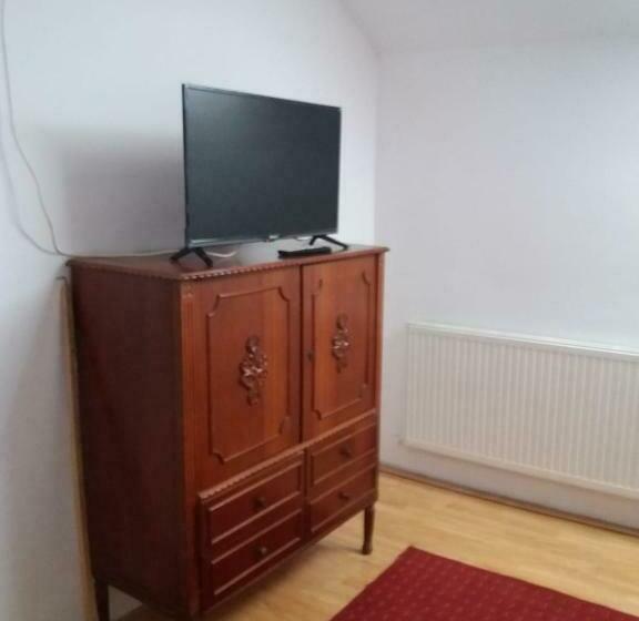 펜션 Casa Tora Tasnad