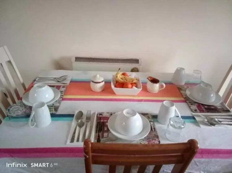 پانسیون Edwards Cosy B&b