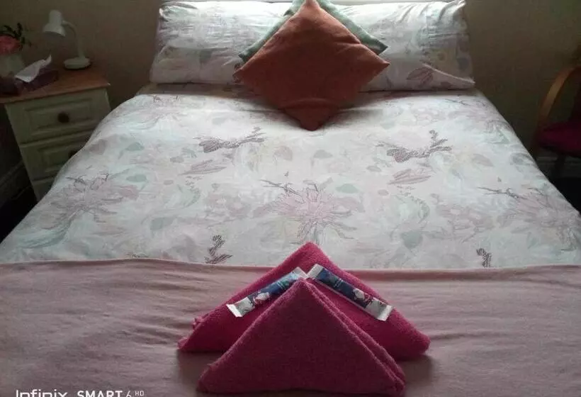 پانسیون Edwards Cosy B&b