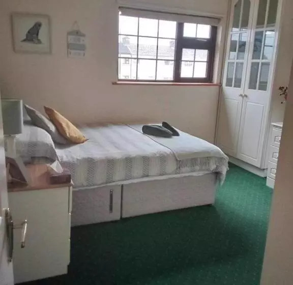 پانسیون Edwards Cosy B&b