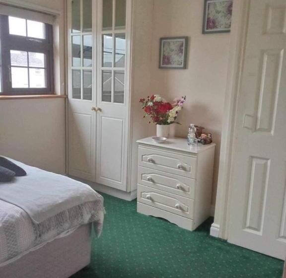 펜션 Edwards Cosy B&b