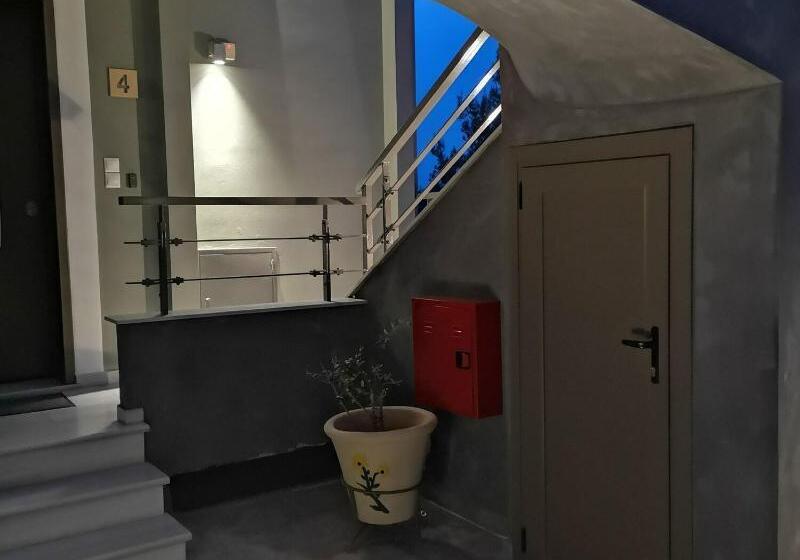 Andrew S Luxury Residence