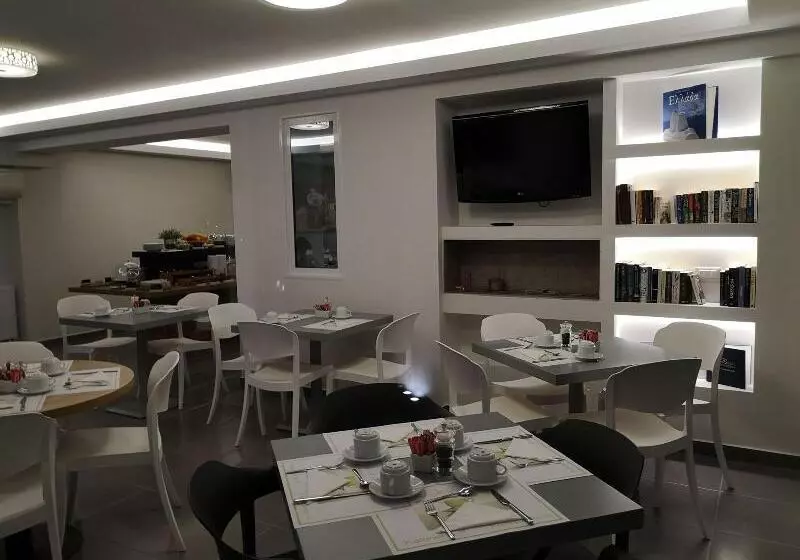 Andrew S Luxury Residence