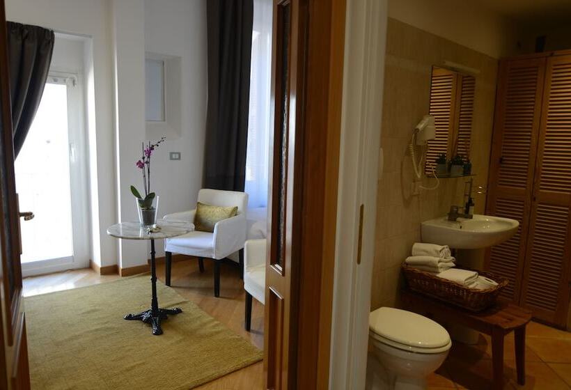 تختخواب و صبحانه Gli Artisti