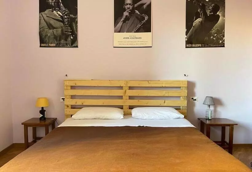 تختخواب و صبحانه Santo Spirito
