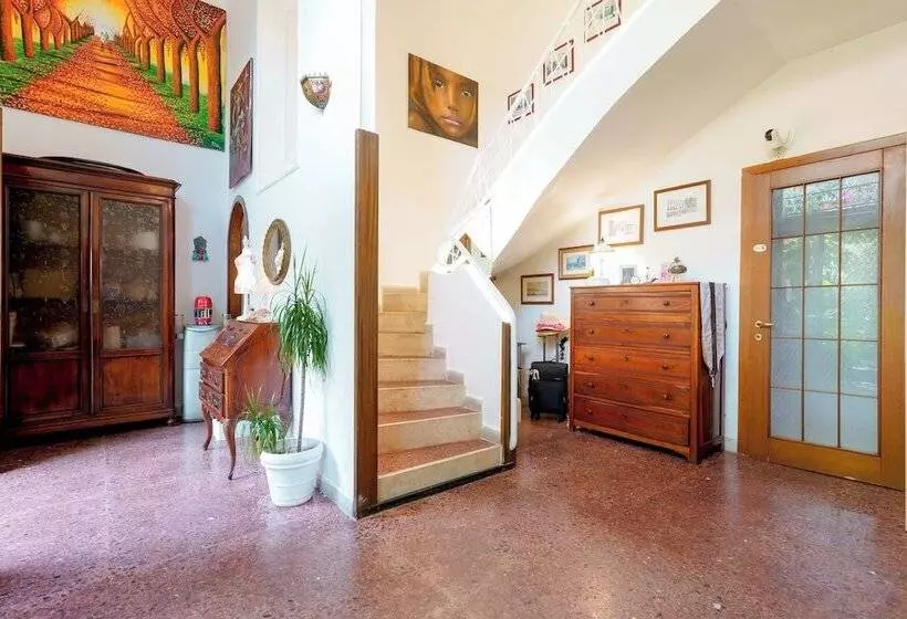 تختخواب و صبحانه Villabeachcity Guesthouse