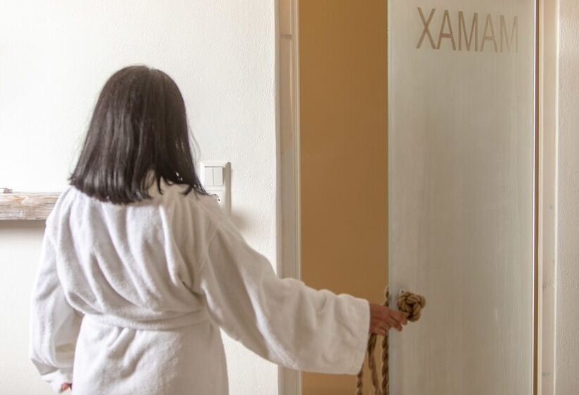 Cycladic Islands Hotel & Spa