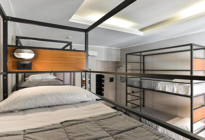 פונדק Yellowsquare Rome