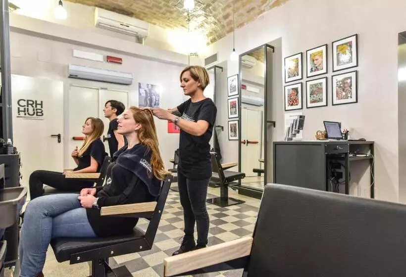 مسافرخانه Yellowsquare Rome