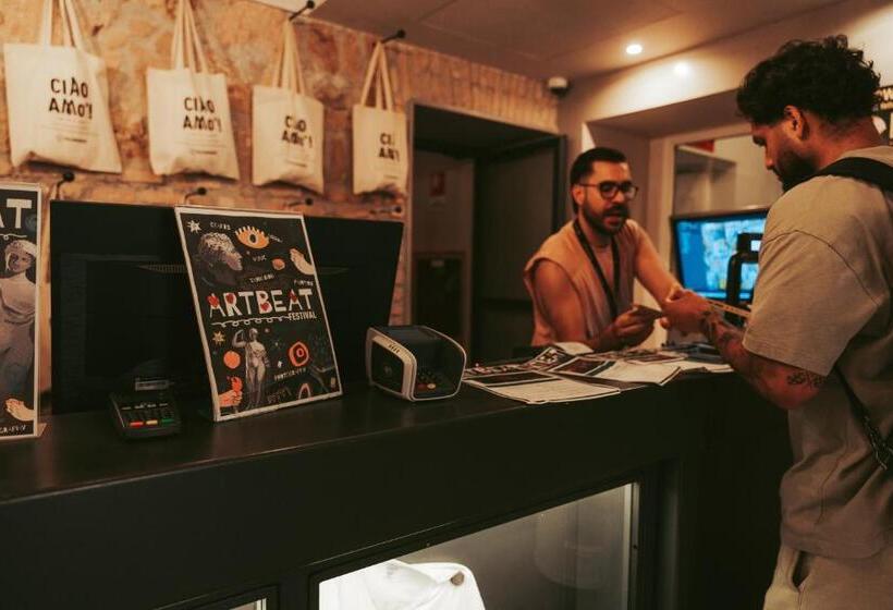 פונדק Yellowsquare Rome