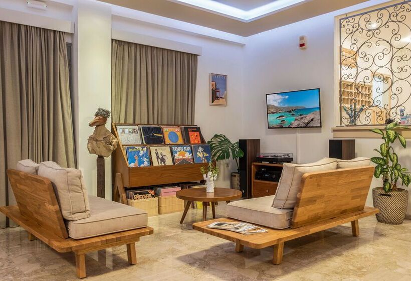 فندق Aris Boutique