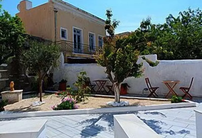 Otel Captain Manolis