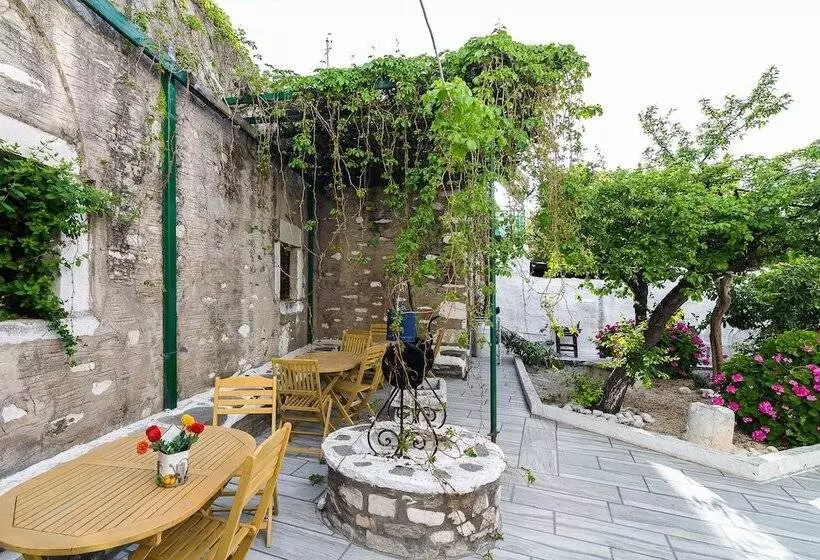 Otel Captain Manolis