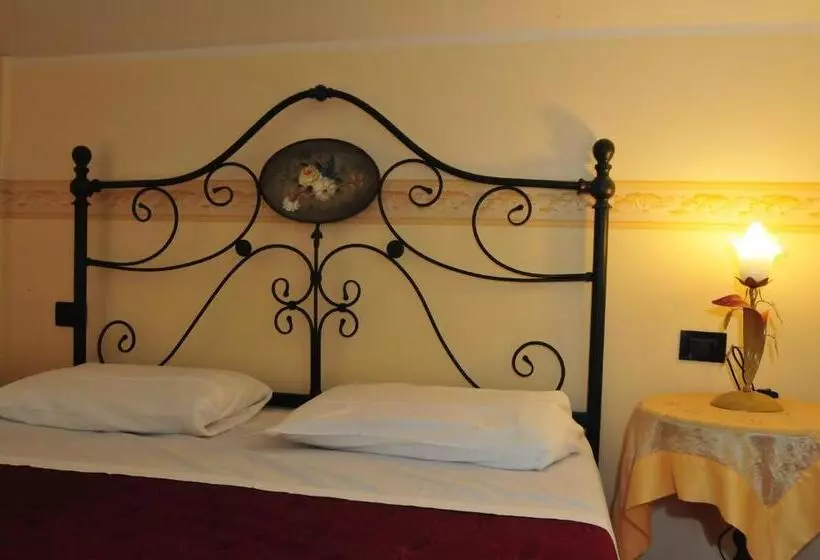 Hotelli Locanda Sant Anna