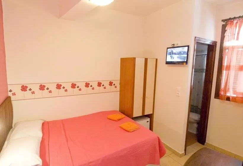 هتل Margarita Rooms