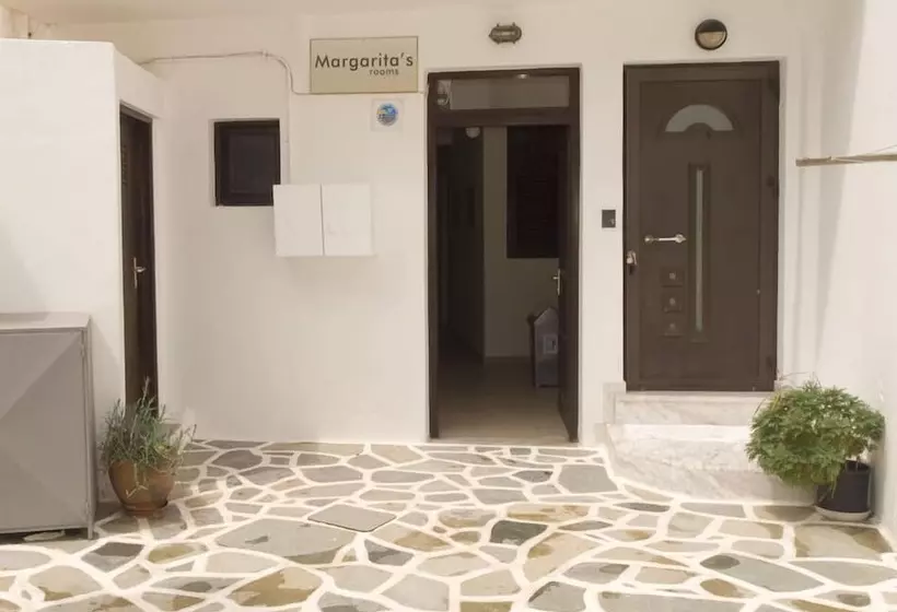 هتل Margarita Rooms