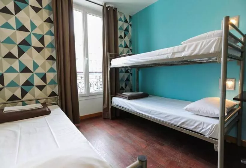 Oops! Latin Quarter By Hiphophostels