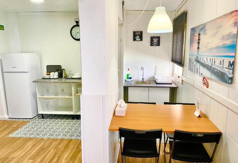 هاستل Backpackers Las Eras