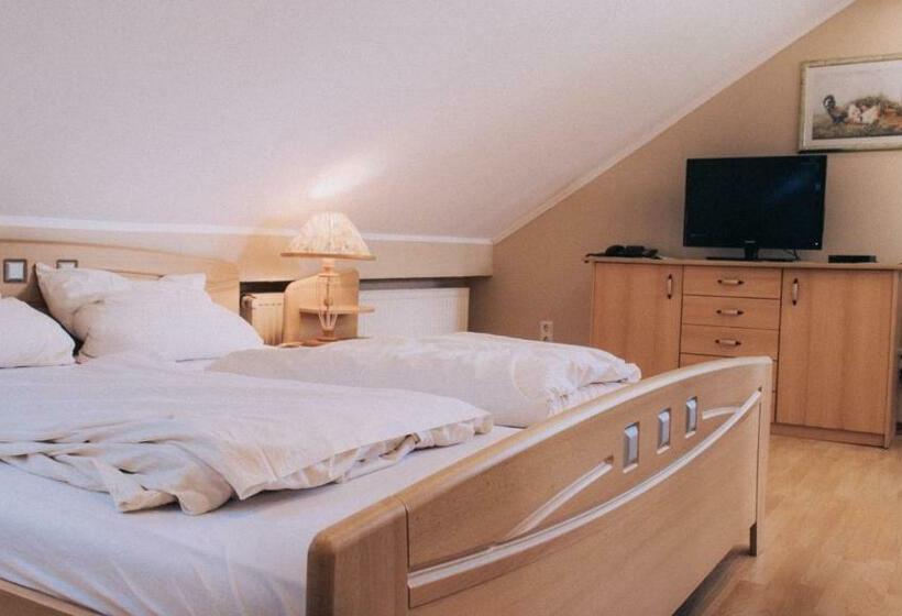 Общежитие Gästehaus Samuel Wadgassen