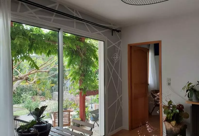 تختخواب و صبحانه Au Bosquet, Chambre Et Salle De Bains Avec Petit Déjeuner à 600 M Du Centre Dans Un Cadre Calme Et V