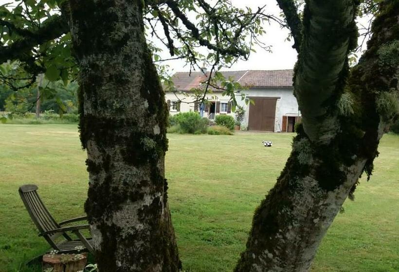 住宿加早餐  Chambre D Hôte Le Châtaignier