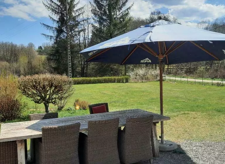 ベッドアンドブレックファースト Chambre D Hôte Le Châtaignier