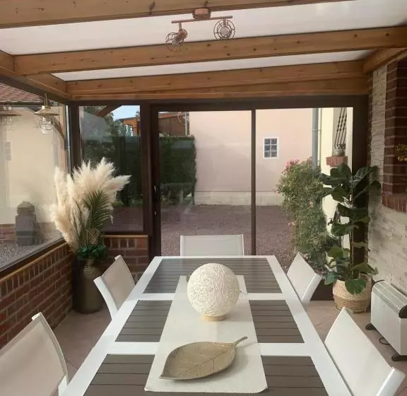 ベッドアンドブレックファースト La Salicorne