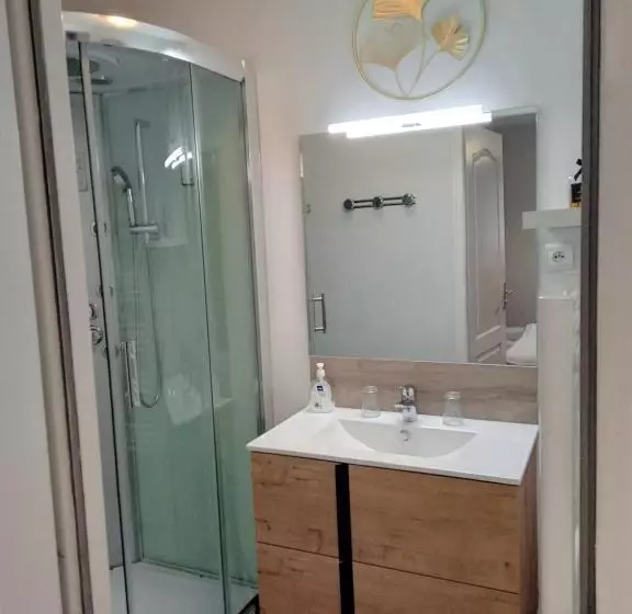 ベッドアンドブレックファースト La Salicorne