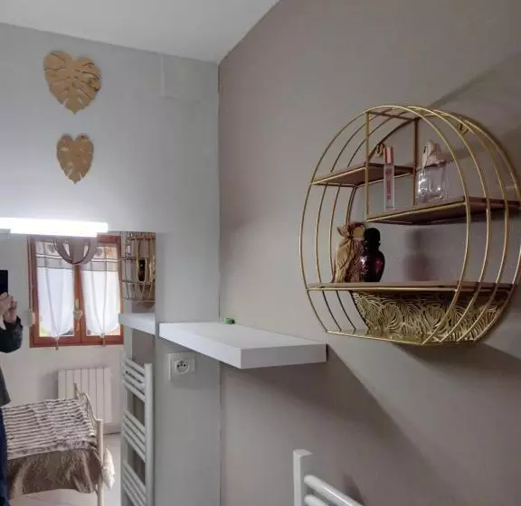 ベッドアンドブレックファースト La Salicorne