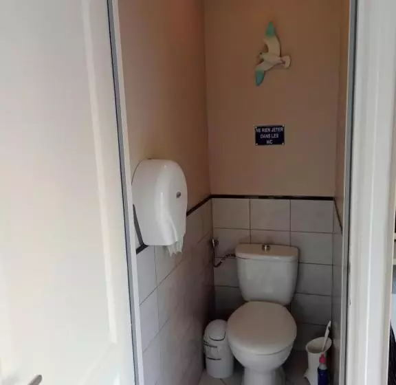 ベッドアンドブレックファースト La Salicorne