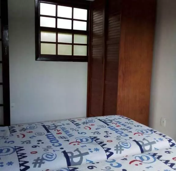 ペンション F2xs Guest House