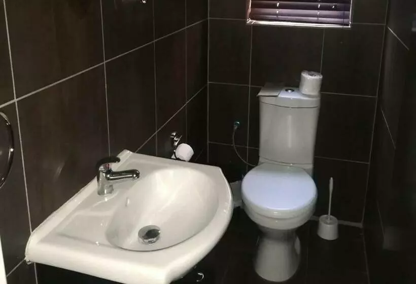 Majatalo Kusile Guest House