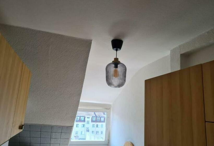 بنسيون L8 Street   Pforzheim Nordstadt