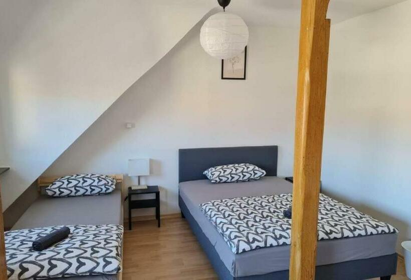 بنسيون L8 Street   Pforzheim Nordstadt