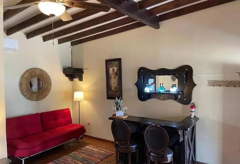 Retkeilymaja Estancita Elena