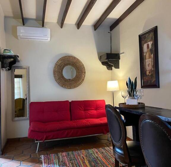 ユースホステル Estancita Elena