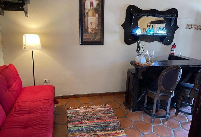 ユースホステル Estancita Elena